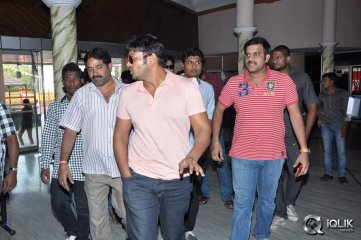 Pandavulu Pandavulu Tummeda Team Visits Theatres in Hyderabad